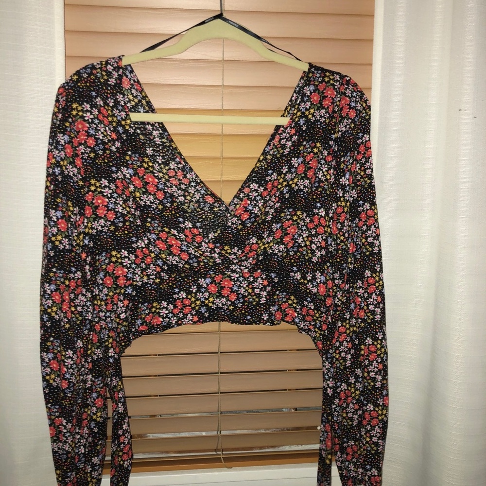 Forever 21 flower crop top with ties